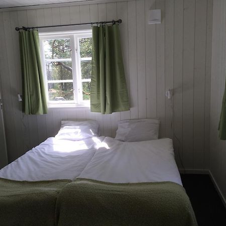 Oesjoenaes Hotel Tived ภายนอก รูปภาพ